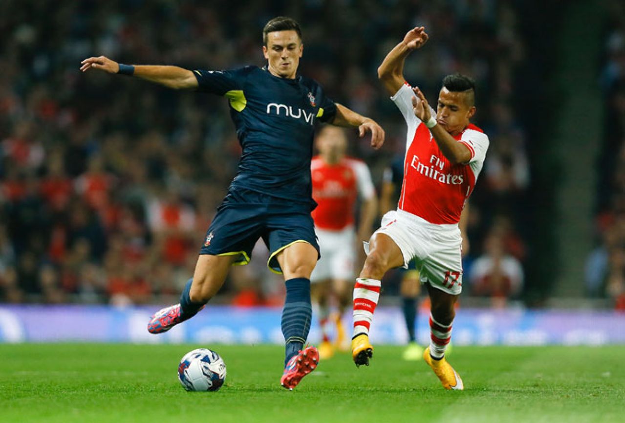 Arsenal ispao unatoč Sanchezovom remek-djelu, na Anfieldu 30 penala!