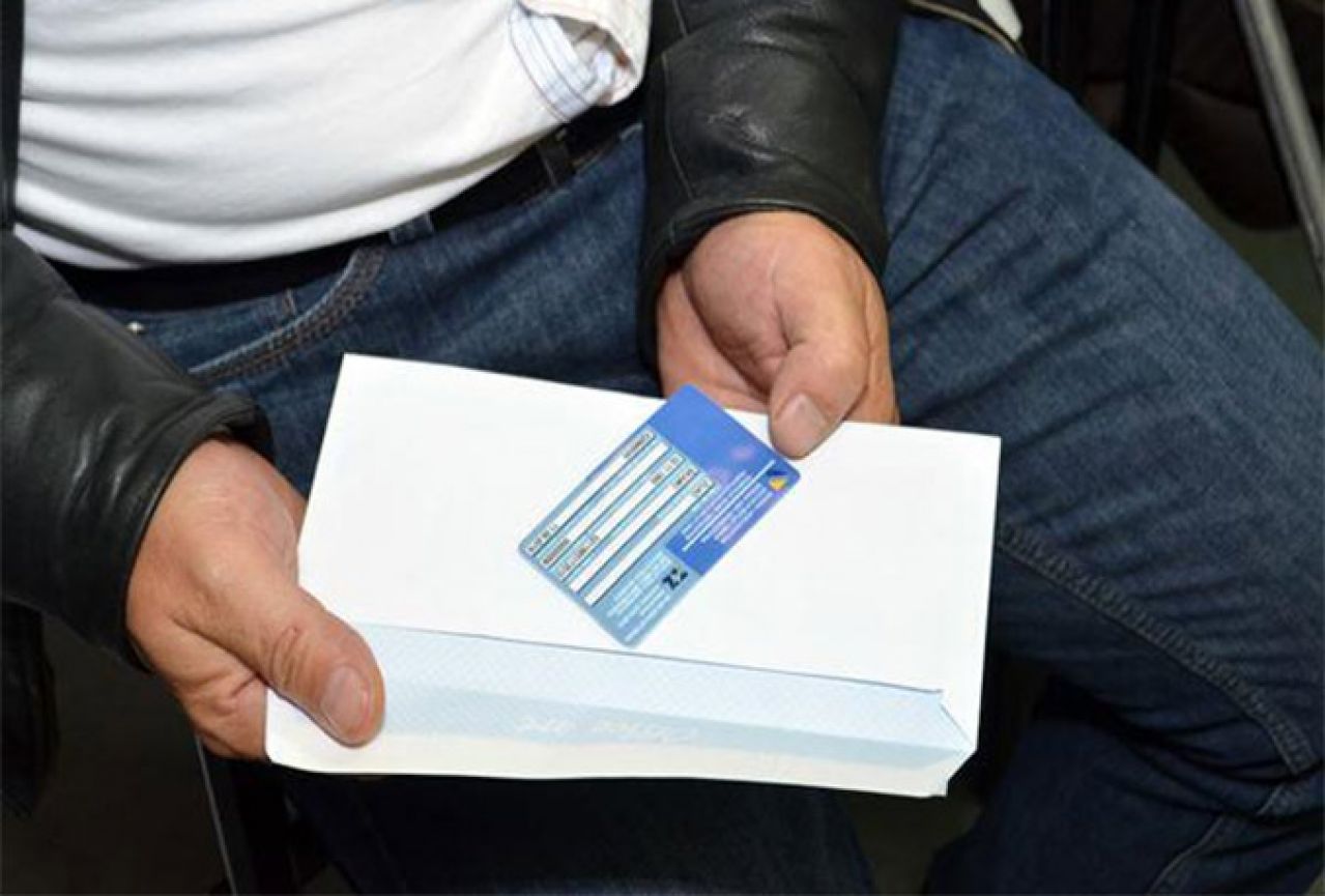 Korak k napretku: Druga županija u FBiH počela koristiti elektronske zdravstvene kartice