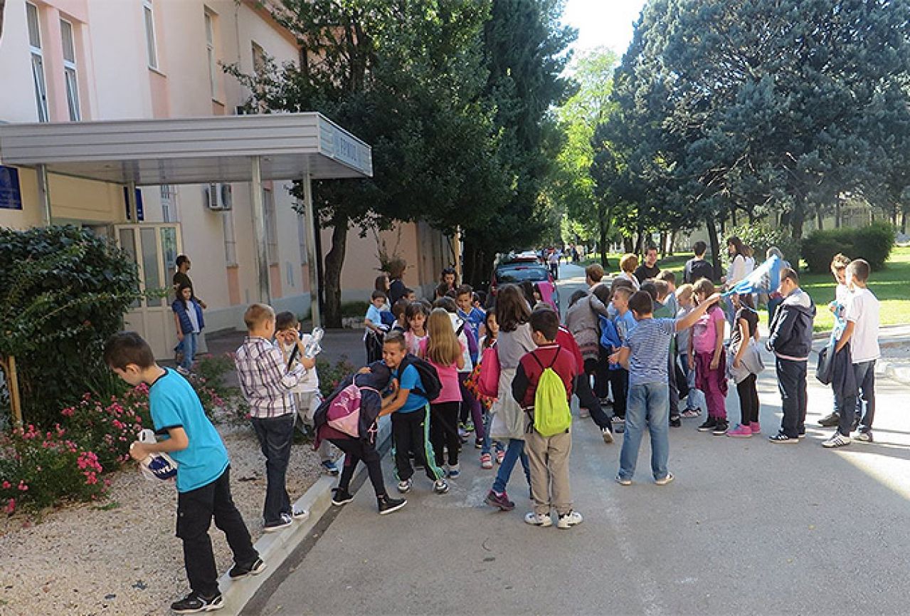 Učenici osnovne škole A. B. Šimića posetili FPMOZ