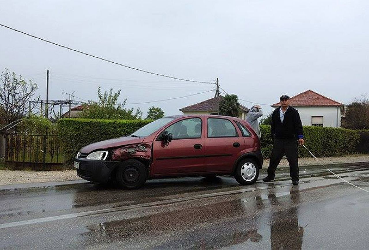 Lakša prometna nesreća u Tasovčićima