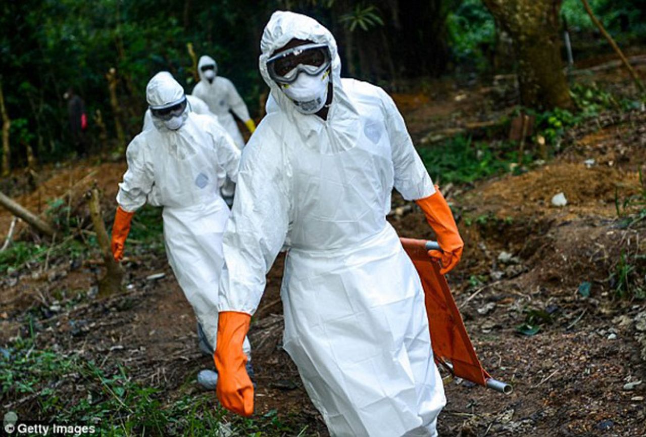 Panika: Ebola napada i moderne države