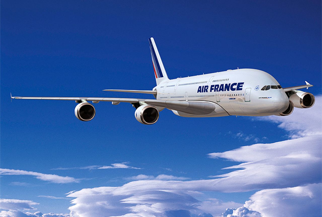 Air France zbog dvotjednog štrajka izgubio 500 milijuna eura