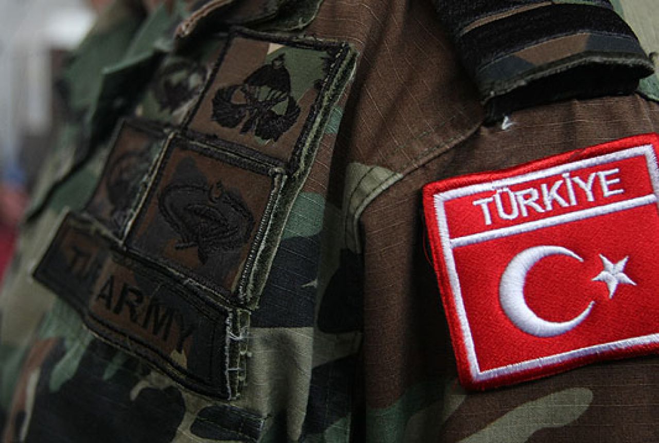 Turska vojska bombardirala položaje Kurda