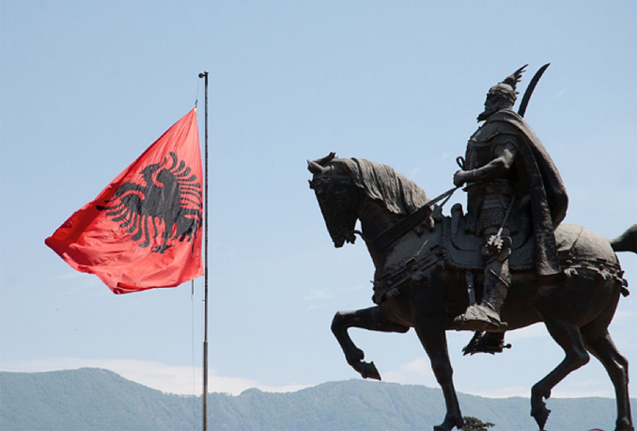 Kosovski biznismen obećao Albancima: Pobijedite Srbiju i dobit ćete milijun eura!