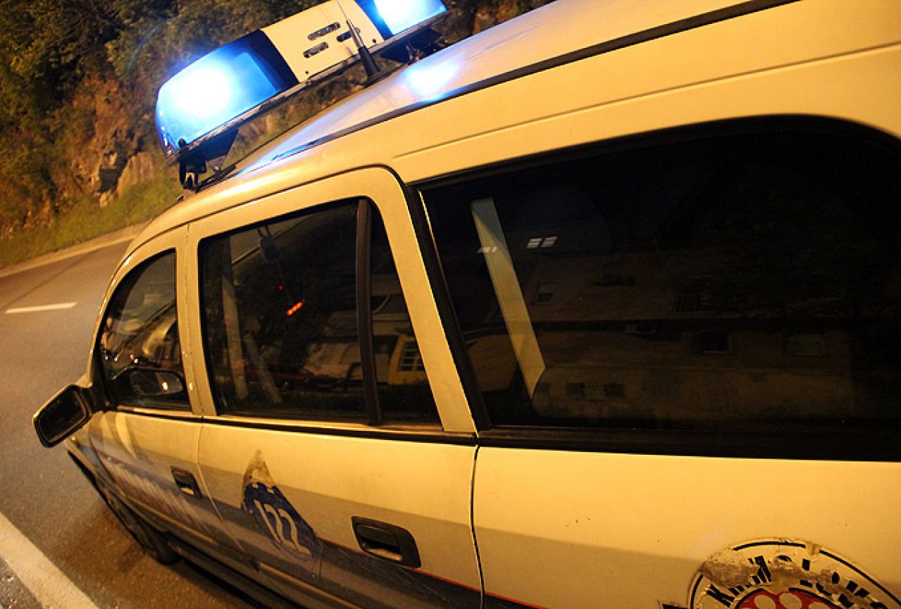 Razbojništva i noćna pucnjava po Mostaru; Policija privela jednu osobu