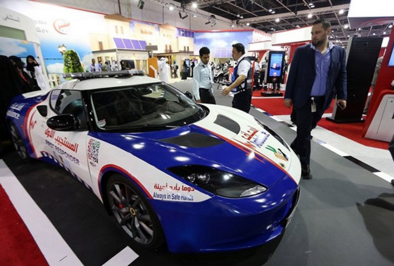 Najbrža ambulantna kola na svijetu predstavljena u Dubaiju