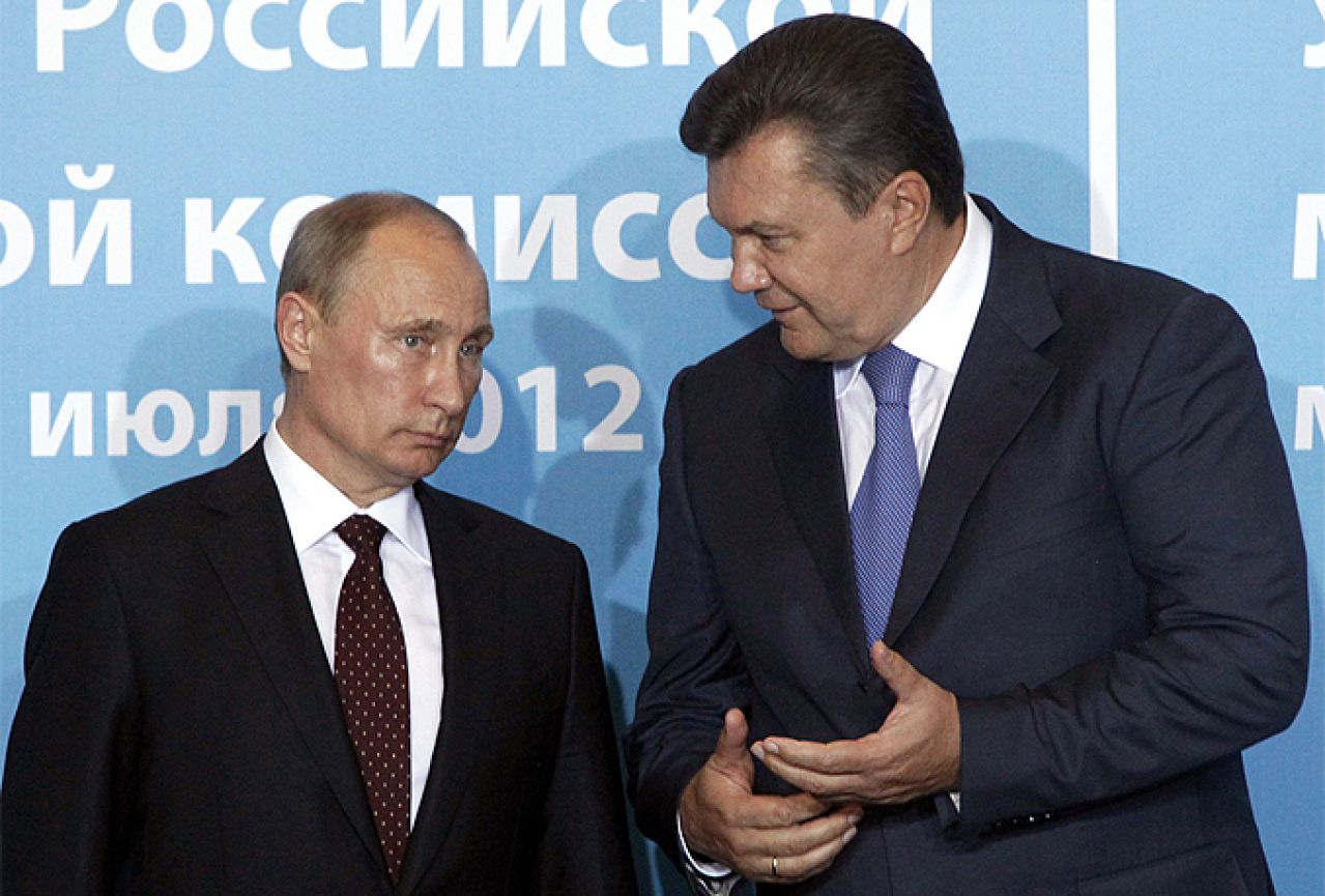 Putin: Januković je tražio da ga dovedemo u Rusiju i mi smo to učinili