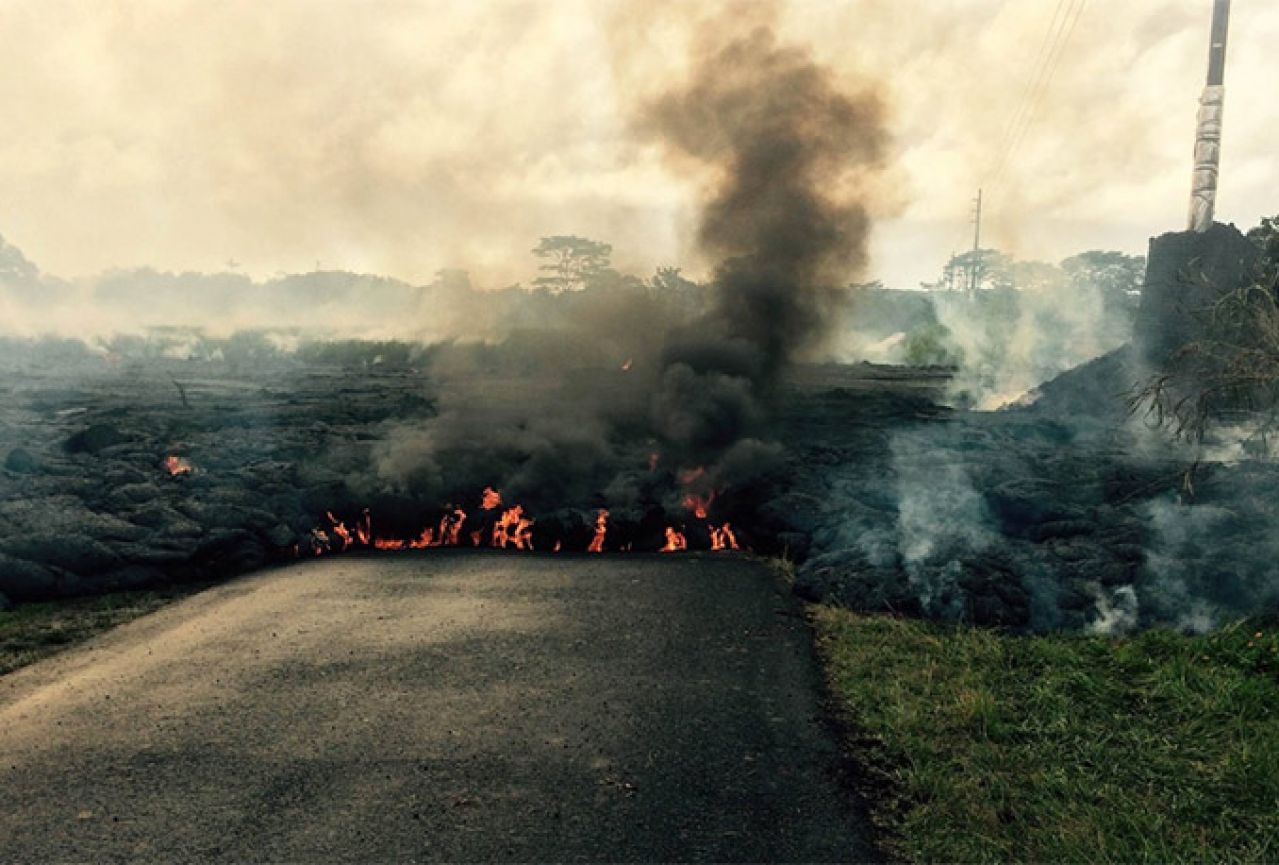 Vulkan Kilauea na Havajima zaprijetio gradu