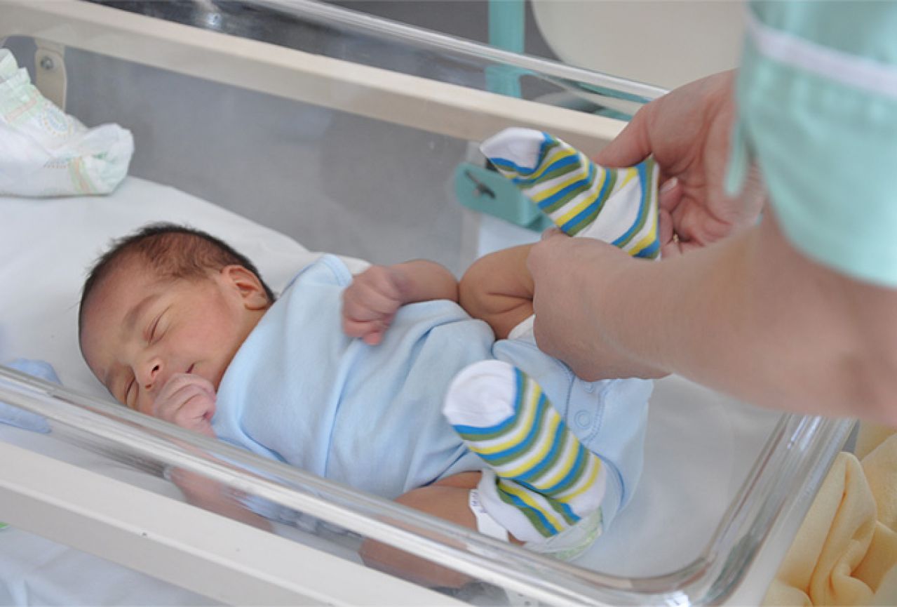 Više od 1000 porodilja u HNŽ dobilo naknadu za prvih osam mjeseci ove godine