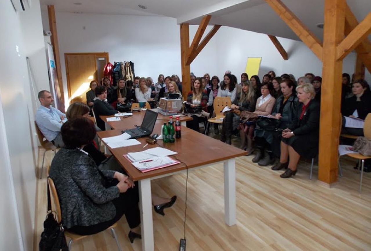 Konferencija o suradnji Centra za socijalni rad Mostara i institucija obrazovanja