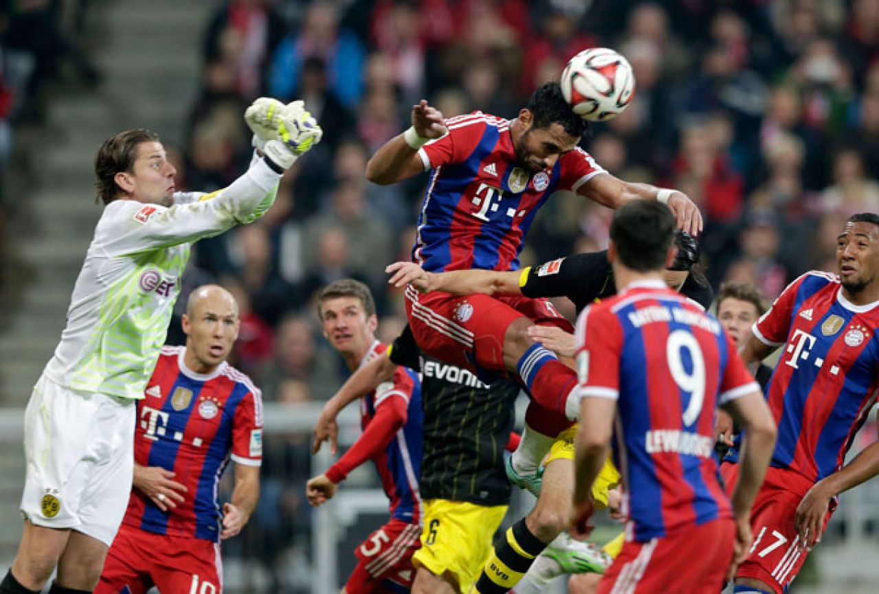 Bayern preokretom do pobjede u derbiju protiv Borussije