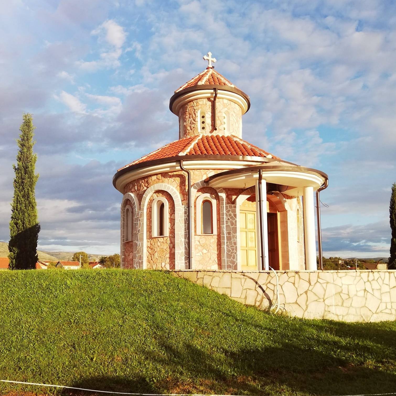 Osvećenje crkve u naselju Ortiješ kod Mostara