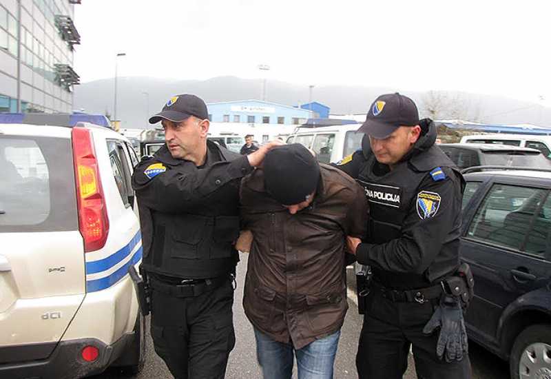 Kod Bileće: Crnogorac sa ukradenim identitetom se od Interpola pokušao sakriti u BiH