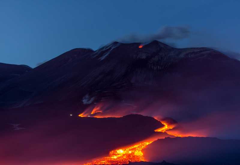 Etna ponovno erumpirala
