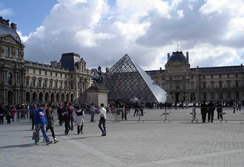 Louvre 2018. završio s rekordnim brojem posjetitelja