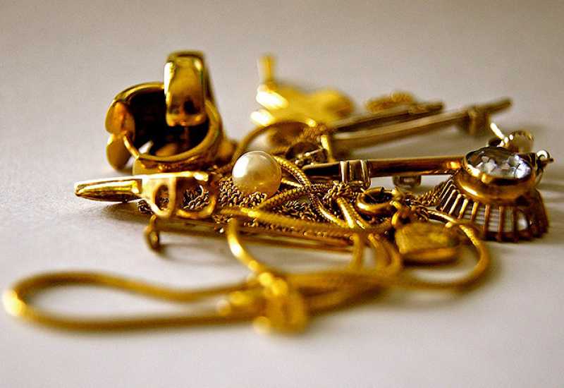 Zlatarni pokušala prodati ukradenu ogrlicu