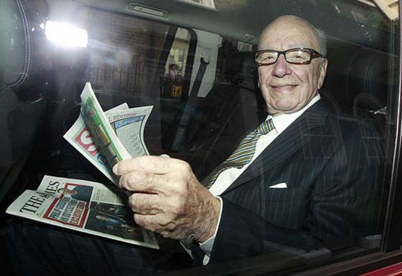Odlazak Murdocha s čela medijskog carstva izazvao kontradiktorne reakcije