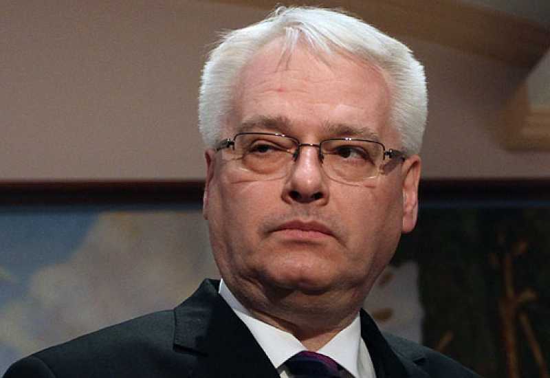 Josipoviću u Sarajevu uručena nagrada "Isa-beg Ishaković"
