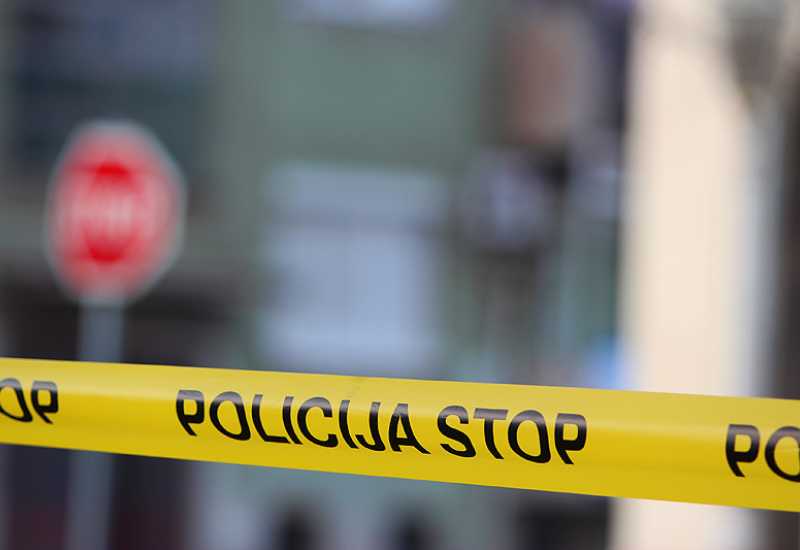 Hercegovina: Mladić poginuo nakon što je autom udario u bika na cesti