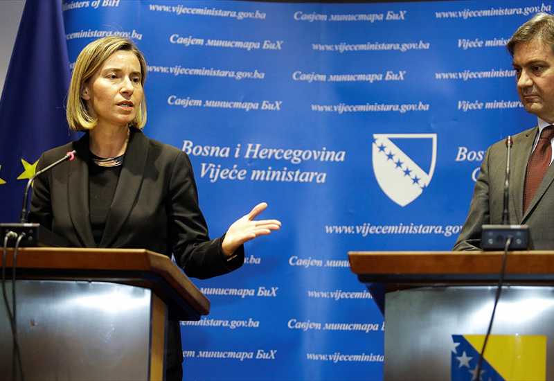 Mogherini: Kosovo mora hitno povući odluke