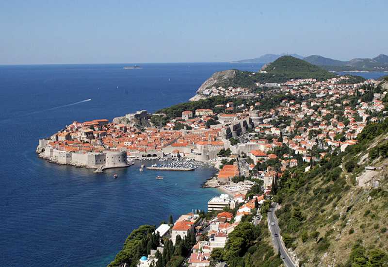 Dubrovnik: 30-godišnjak hospitaliziran zbog sumnje na korona virus