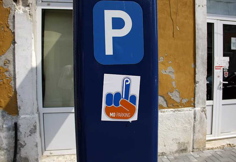 Bljesak.info - Novi prijedlog čeka: Prije točno 10 godina odgođen parking u Mostaru
