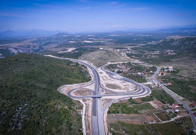 Vlada FBIH: Prvo gradnja autoceste na privatnim posjedima, onda isplata