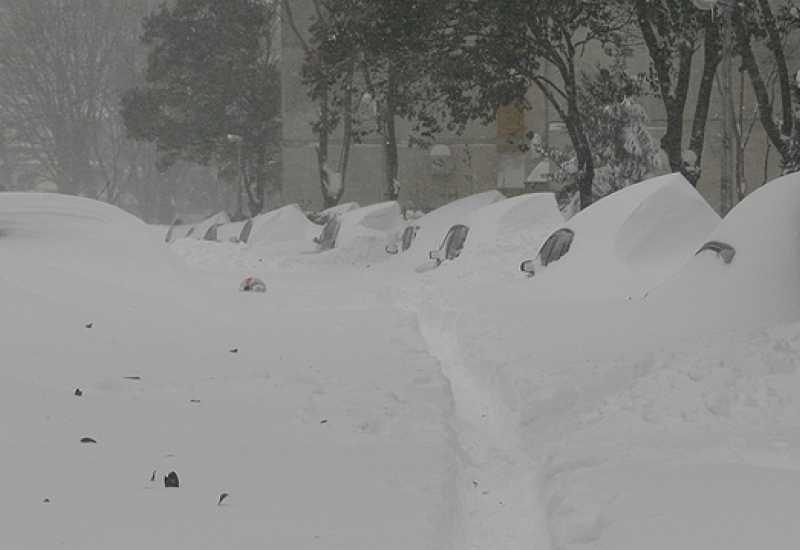 Žene rađale pred bolnicom, vozači bili zatočeni 30 sati: Hercegovinu je 2012. zatrpao snijeg
