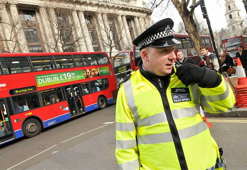  - Zbog citata iz Biblije evakuirana stanica u Londonu