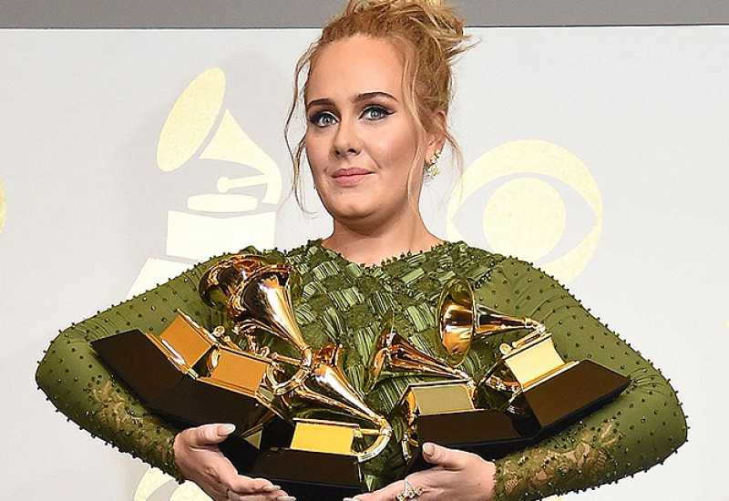 Adele najopasnija slavna osoba na internetu