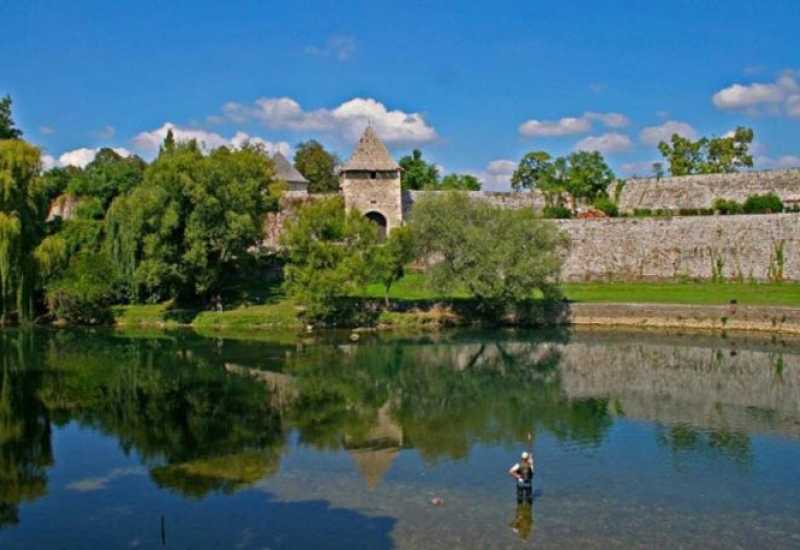 Polaznici škole arheologije na banjalučkom Kastelu otkrili antičku nekropolu i novac