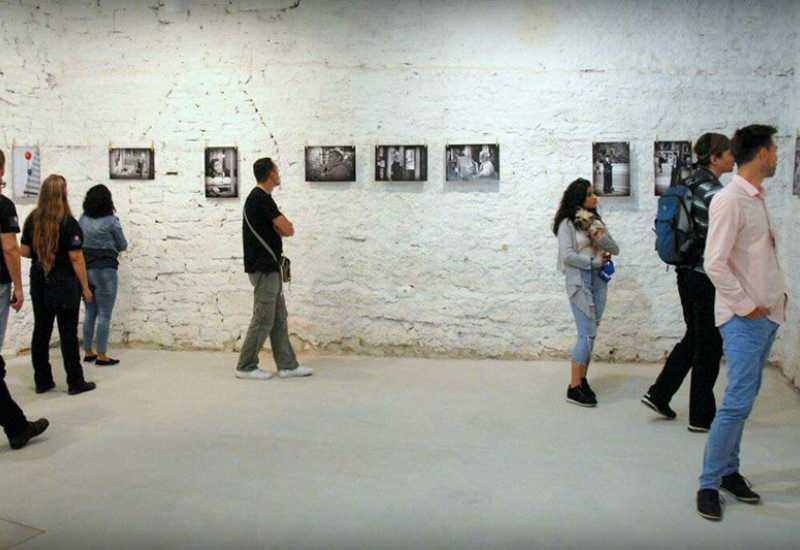 Otvaranje izložbe u Gradskoj galeriji Orsola u Bujama - Igor Sivjakov izlaže svoje fotografije na 