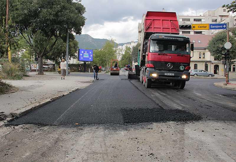 Mostar: Asfaltiranje raskrižja kod Ere bit će završeno u srijedu