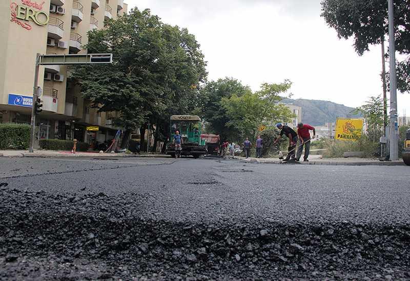 Mostar: Asfaltiranje raskrižja kod Ere bit će završeno u srijedu