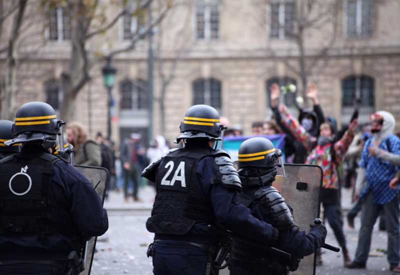 Policija otkrila eksplozivnu napravu u Parizu, privedena ''radikalizirana'' osoba