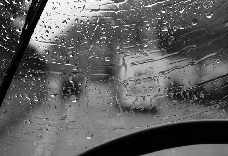 Savjeti za jesensku vožnju: Kako voziti po kiši i izbjeći ''aquaplaning''