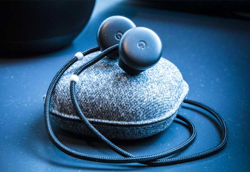 Google razvija žicu osjetljivu na dodir za svoje slušalice i pametne zvučnike