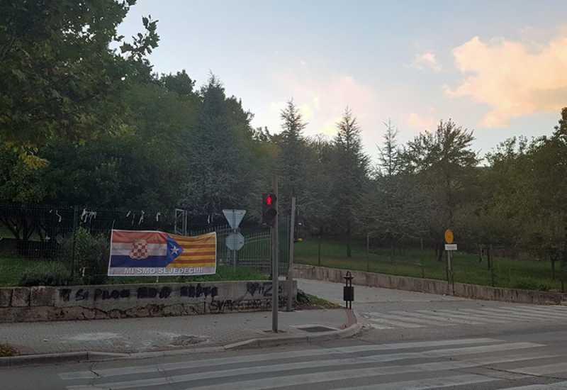 Novi transparent Katalonije i HRHB u Mostaru: ''Mi smo sljedeći''