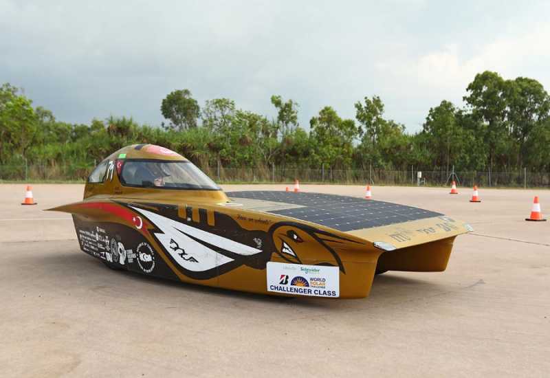 Automobili na solarni pogon započeli utrku preko Australije