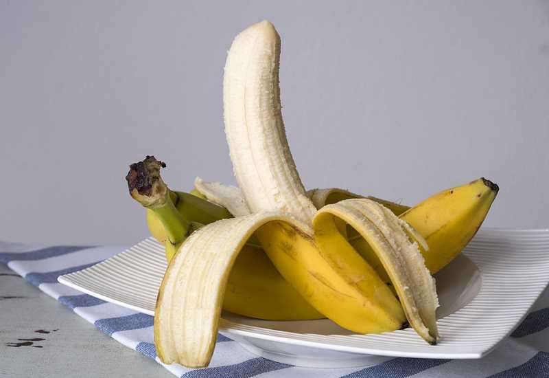 Nemojte guliti ''trakice'' sa banana - pune su bogatih vlakana