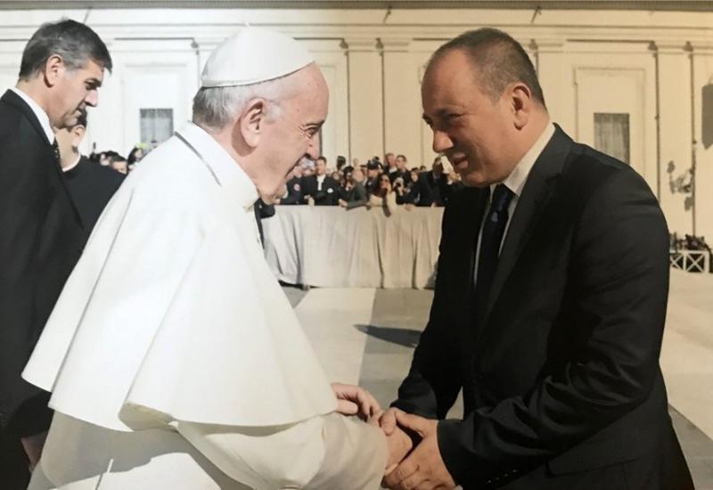 Crnadak se sastao s papom, pozvao Vatikan da podrži put BiH k članstvu EU