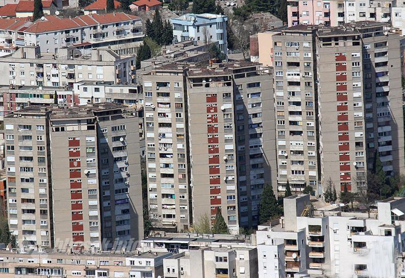 Mostar: Požar u zgradi ''Zvjezdari''