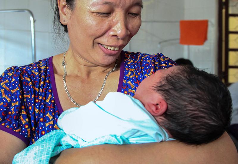 Vijetnamka rodila bebu tešku 7,1 kg