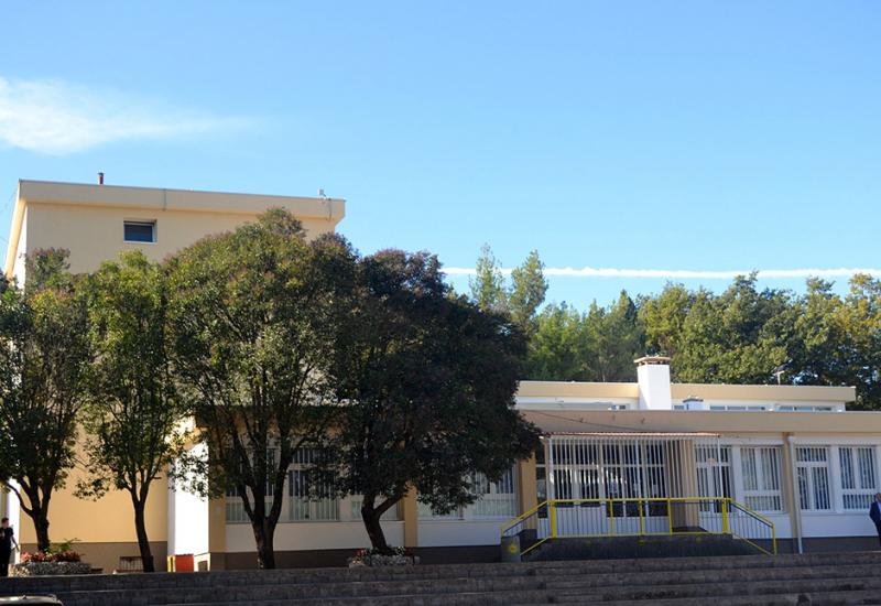 Svečano otvorena obnovljena Osnovna škola u Biogracima