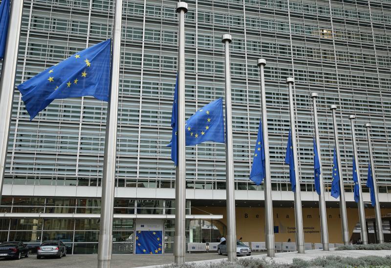 EU spustila zastave na pola koplja za Portugal