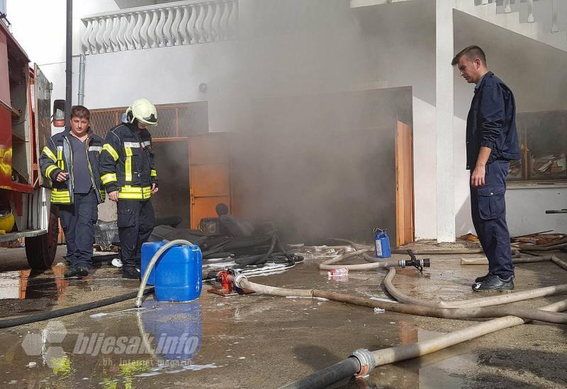 Mostar: Izgorjela garaža i automobil