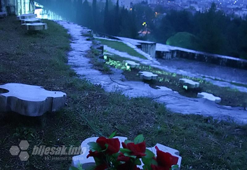 Partizansko spomen groblje 2005. godine - Stručnjak za kulturnu industriju kreće u obnovu Partizanskog spomen groblja u Mostaru