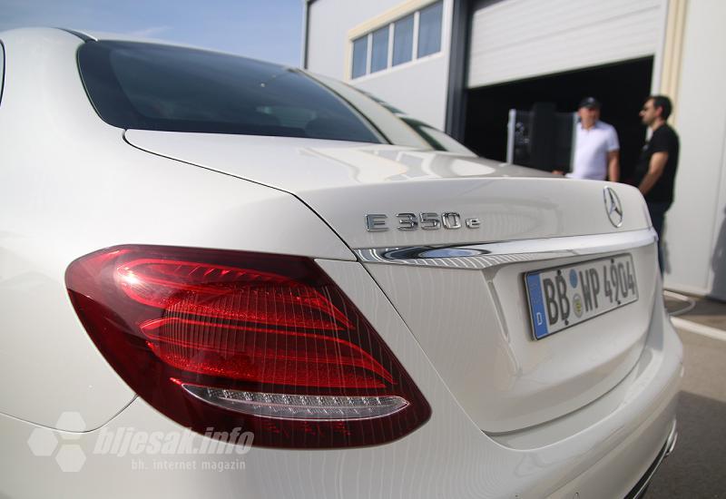 Mercedes-benz Star Experience - Bljesak.info na stazi u AMG Mercedesima