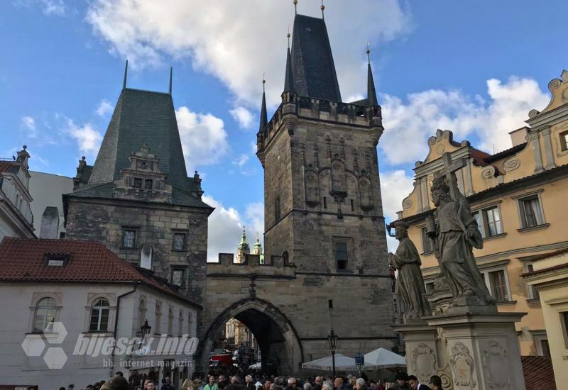 Češka planira produljiti izvanredno stanje do kraja travnja