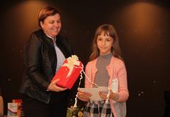 Mostar: Osmogodišnjakinja Ana najčitateljica  s 85 pročitanih knjiga ove godine